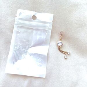 New Women’s Bellybutton Ring One Size